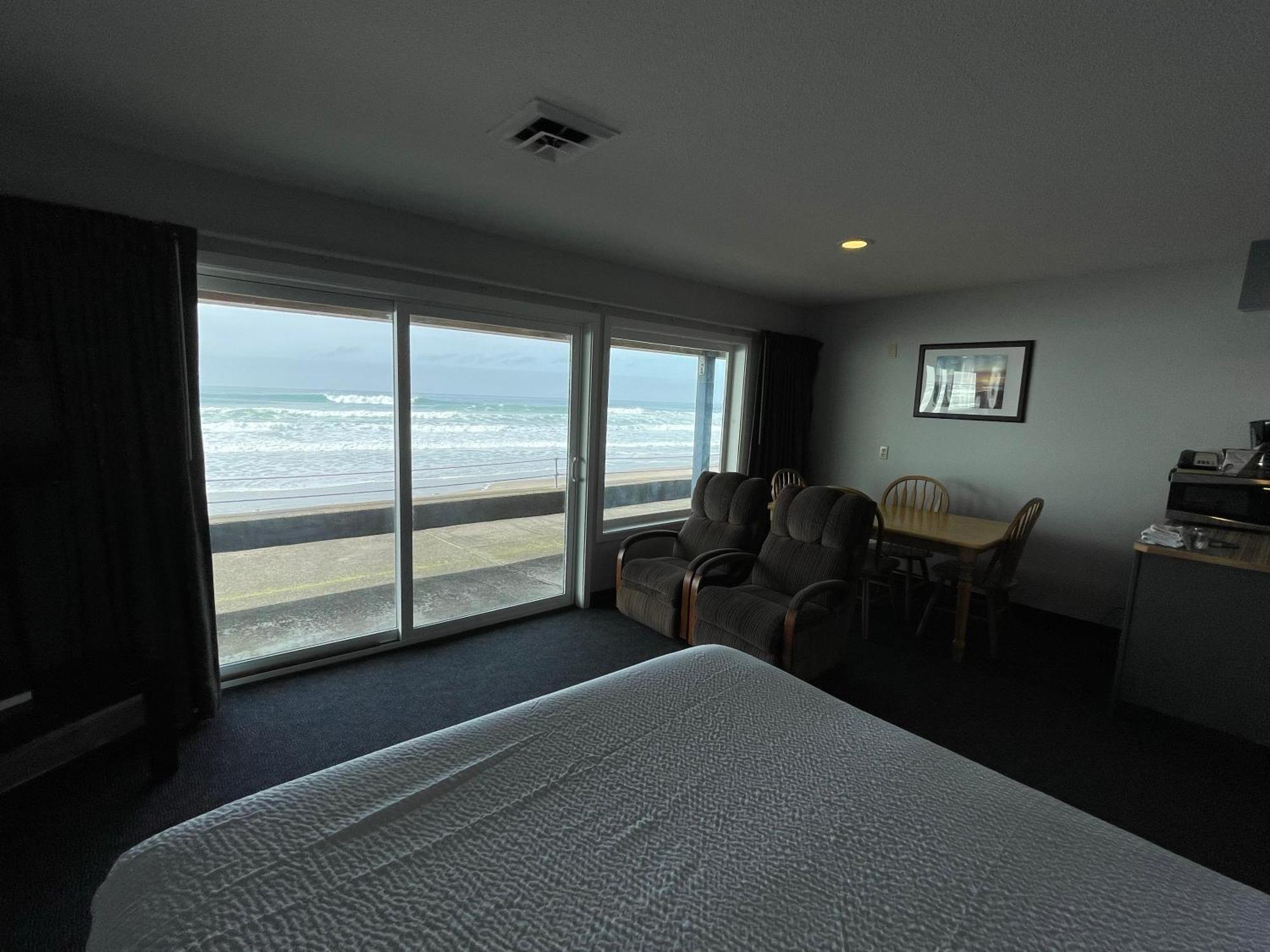 Sandcastle Beachfront Линкольн-Сити Номер фото